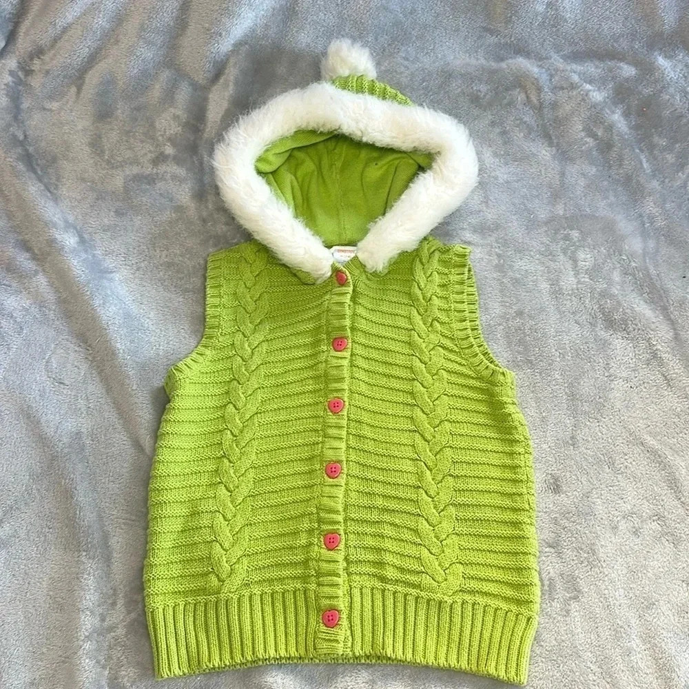 ⭐️ Gymboree - Green knit sweater vest/cardigan with fur trim hood. Size 7-8